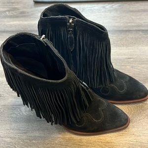 Sam Edelman suede boots with fringe. Size 6